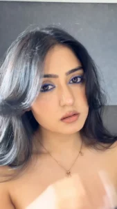 Anjali Tatrari Age Husband
